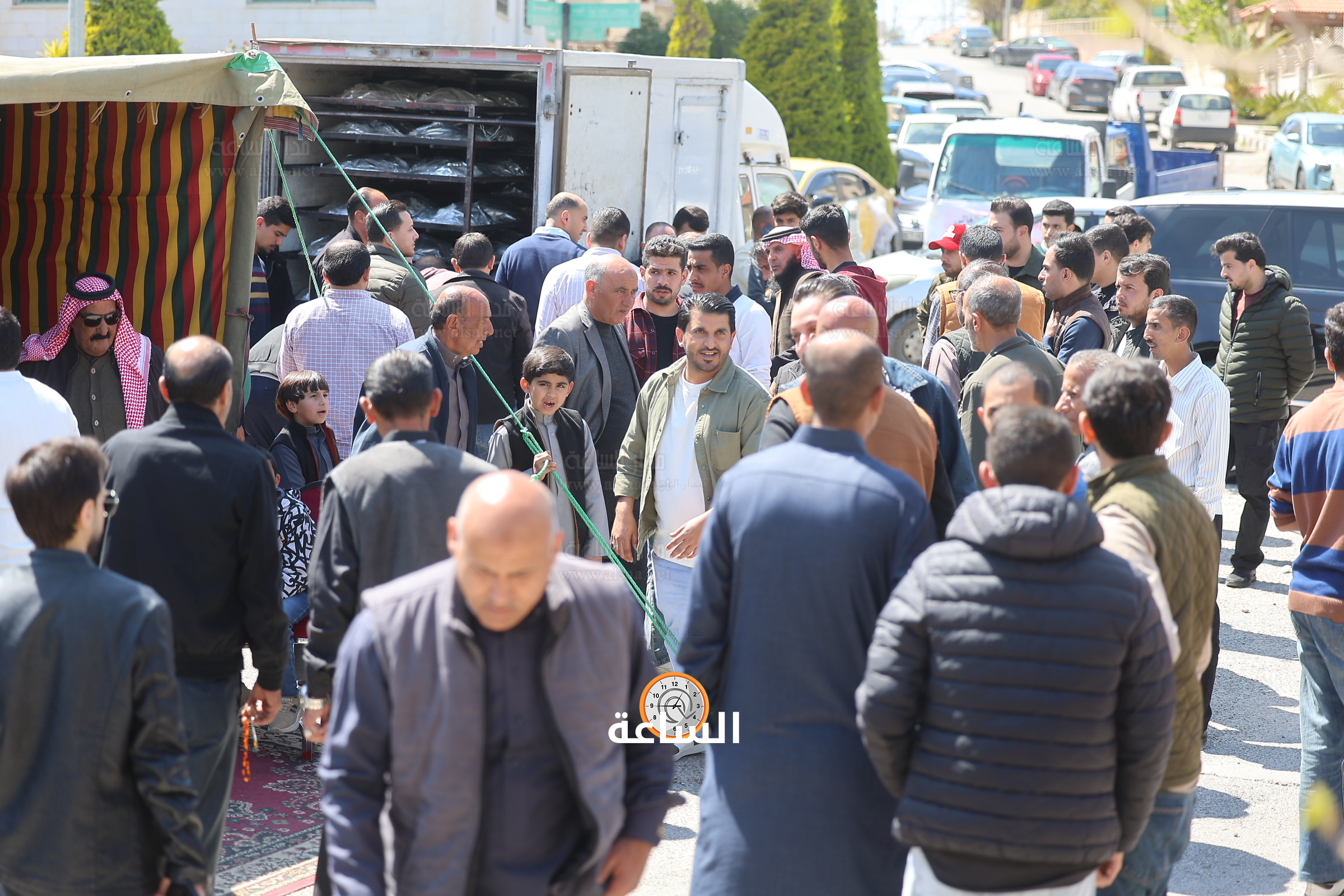 Madar Al-Saa Images 0.39515907870625644