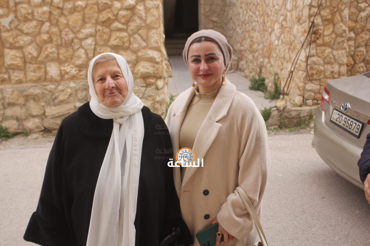 Madar Al-Saa Images 0.37539461086326287