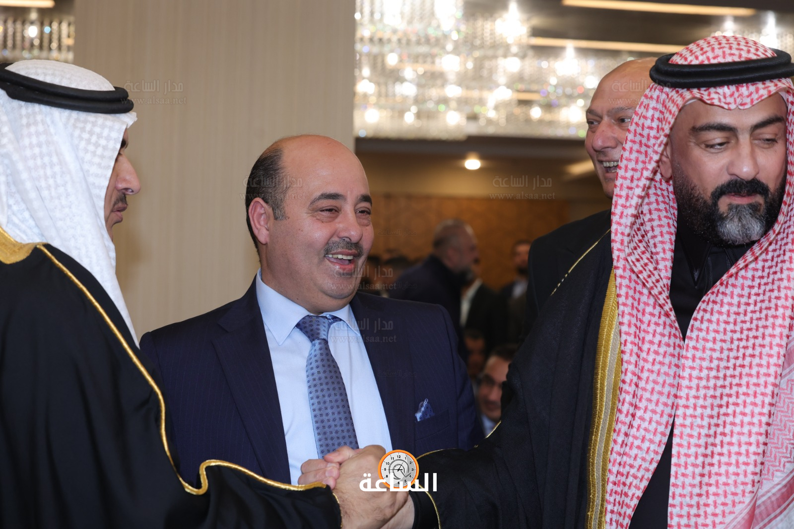 Madar Al-Saa Images 0.3690040981887974