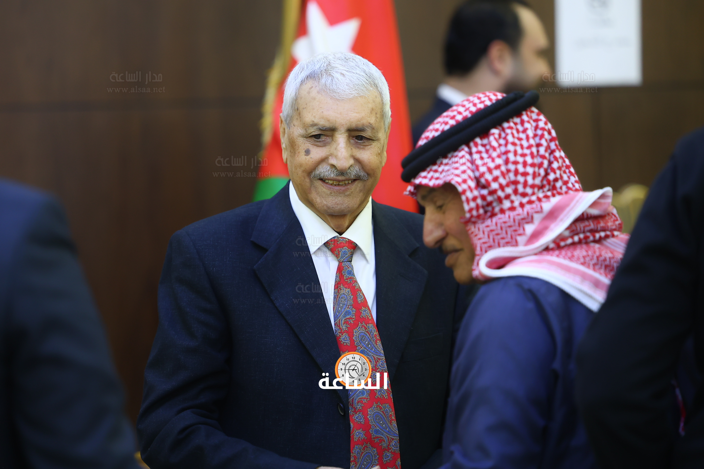 Madar Al-Saa Images 0.5054113495639331