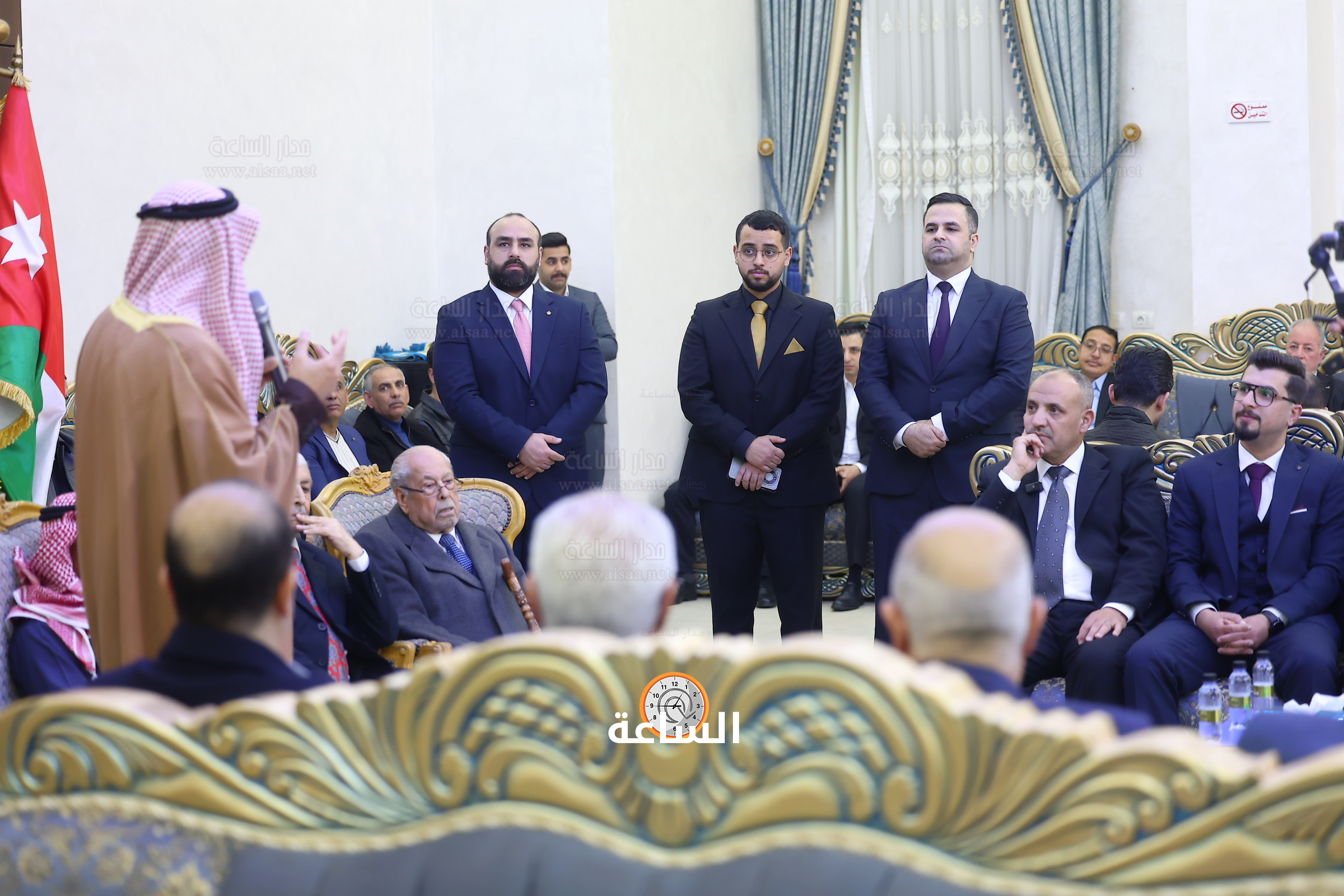 Madar Al-Saa Images 0.12642363486695574