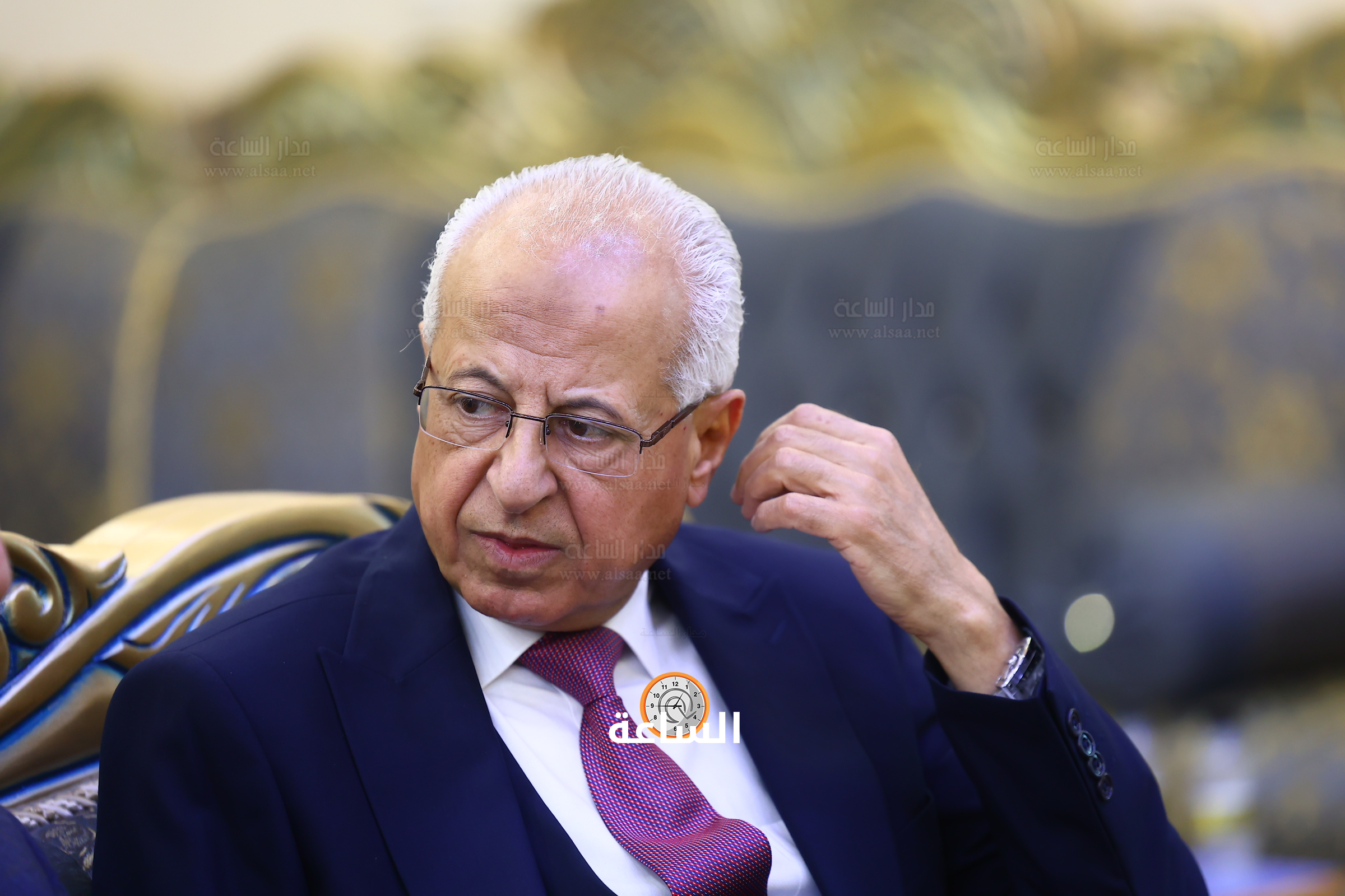 Madar Al-Saa Images 0.042512528099285296