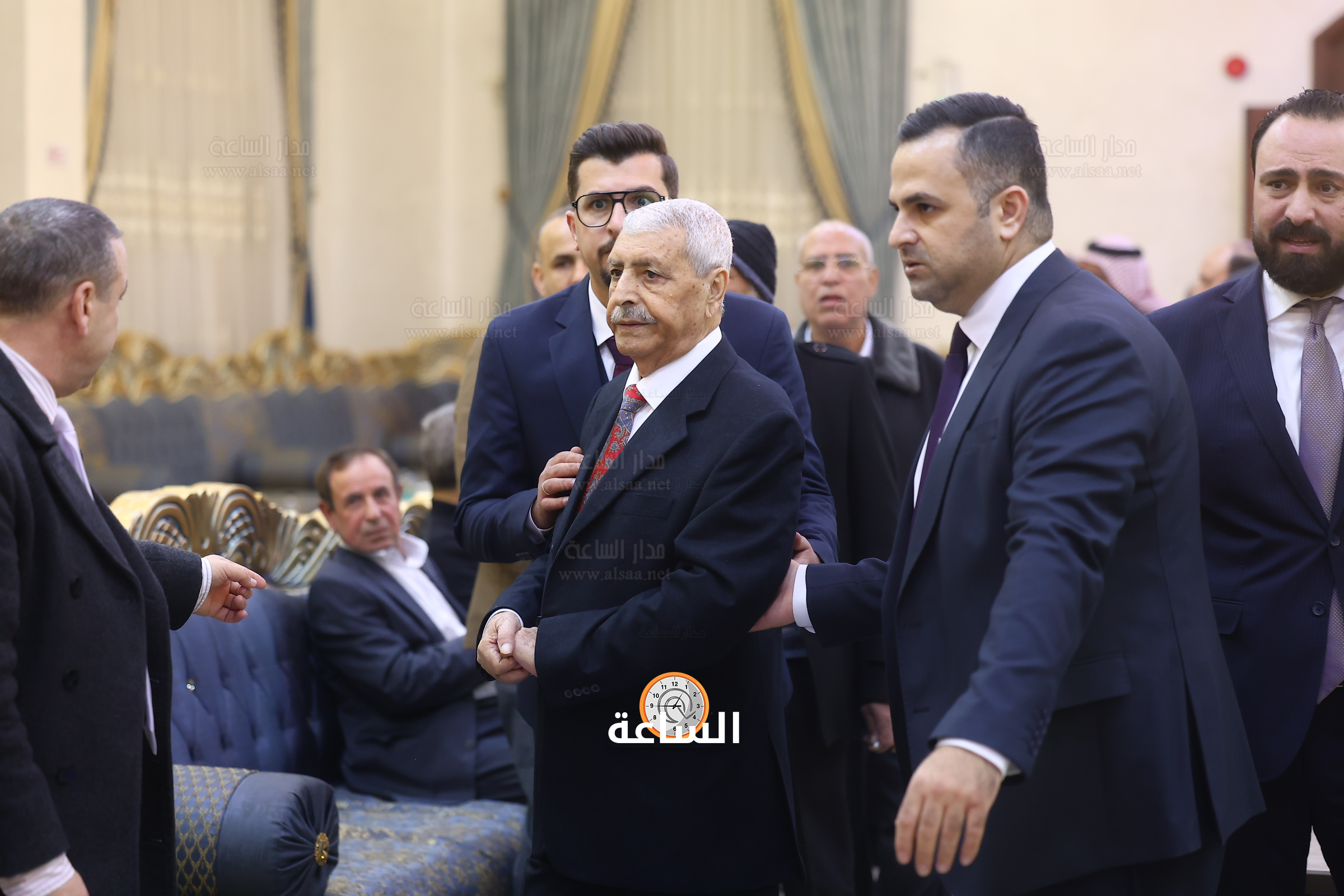 Madar Al-Saa Images 0.6961361152202477