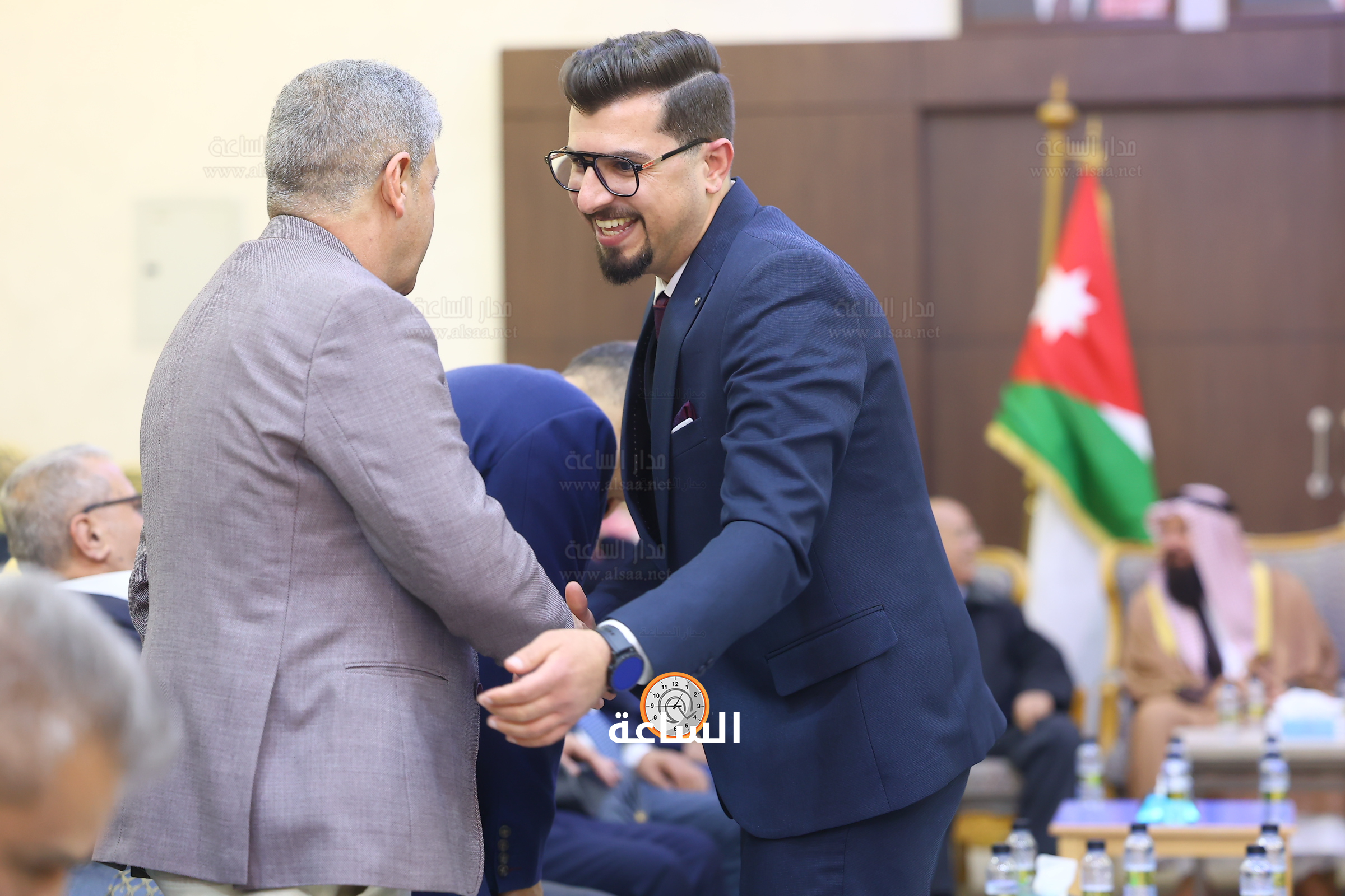 Madar Al-Saa Images 0.909060010738041