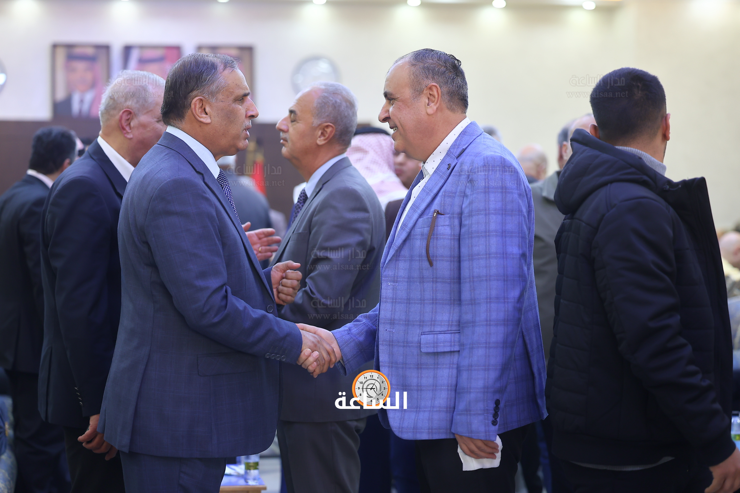 Madar Al-Saa Images 0.719302279211614