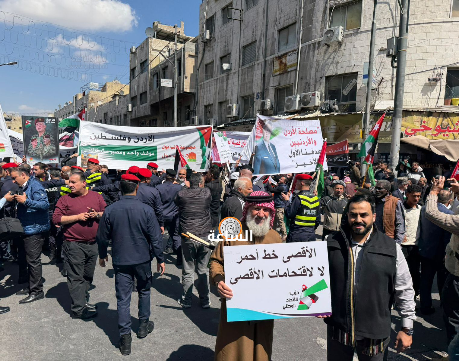 Madar Al-Saa Images 0.6939809566387218