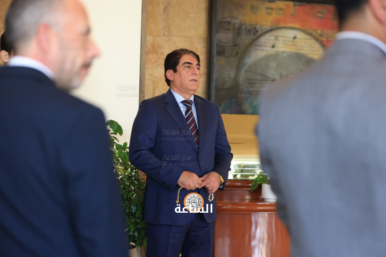 Madar Al-Saa Images 0.7264649835681697