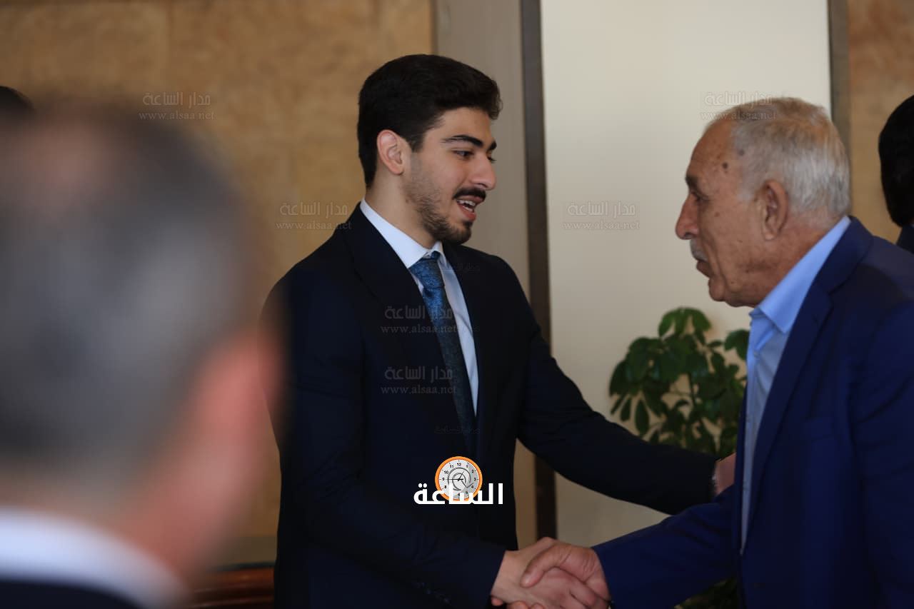 Madar Al-Saa Images 0.6413323545296719