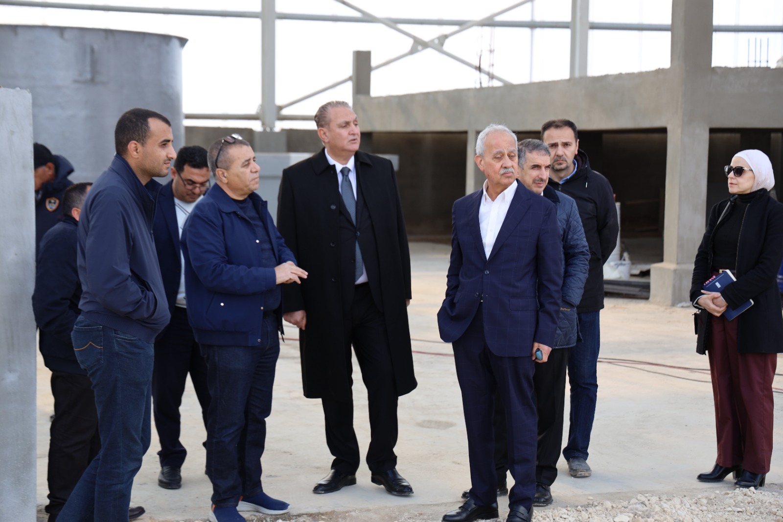 Madar Al-Saa Images 0.7059587614422232