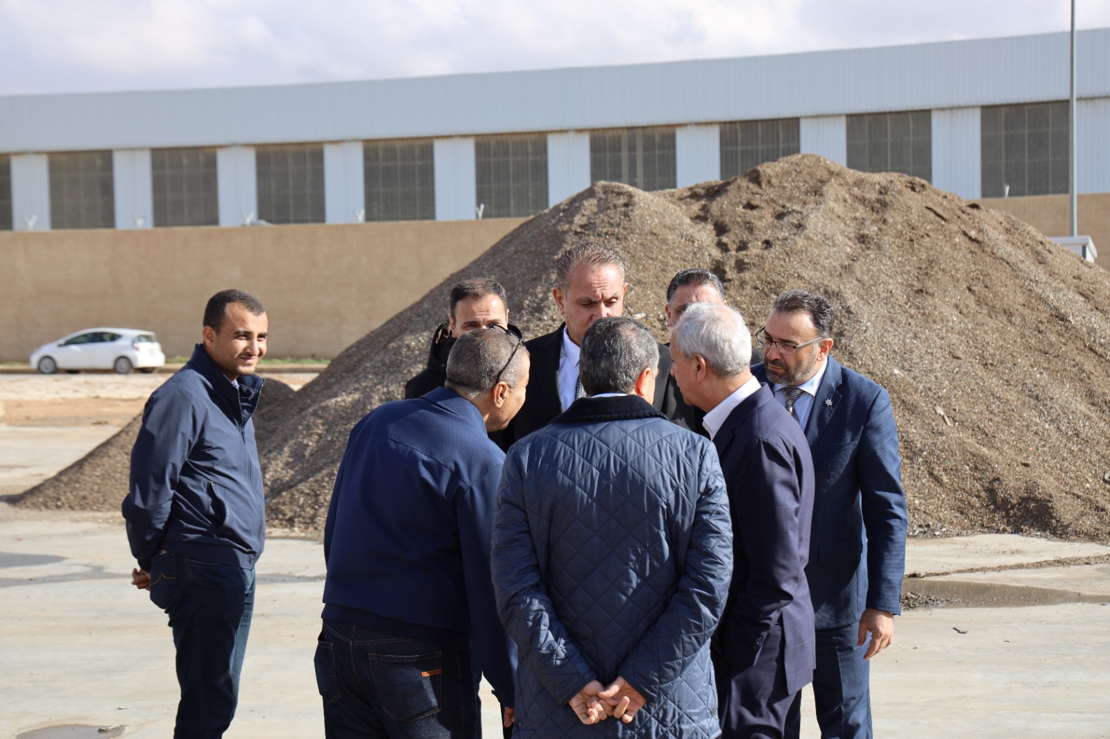 Madar Al-Saa Images 0.23480705429578386