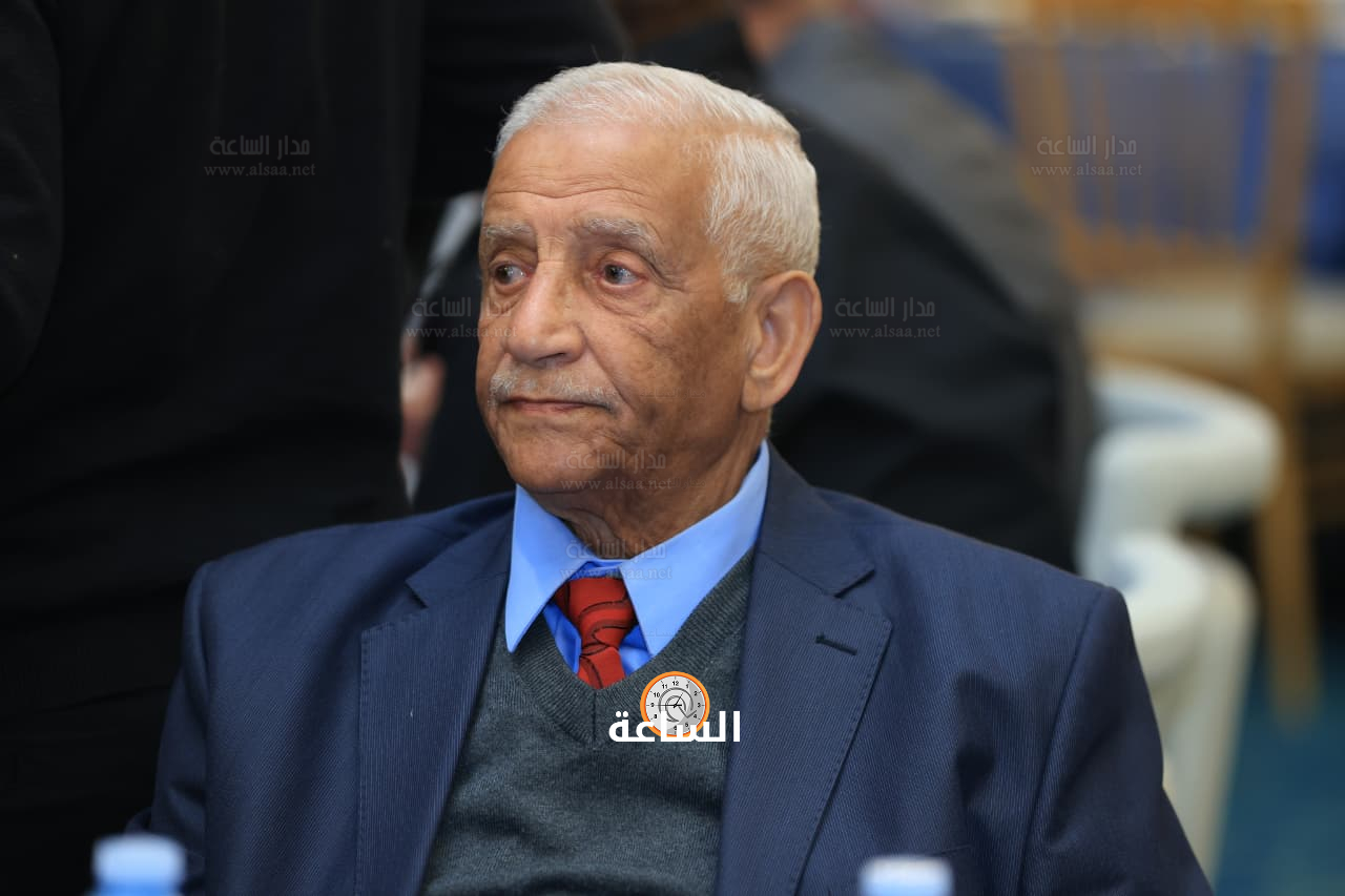 Madar Al-Saa Images 0.9667572930461747