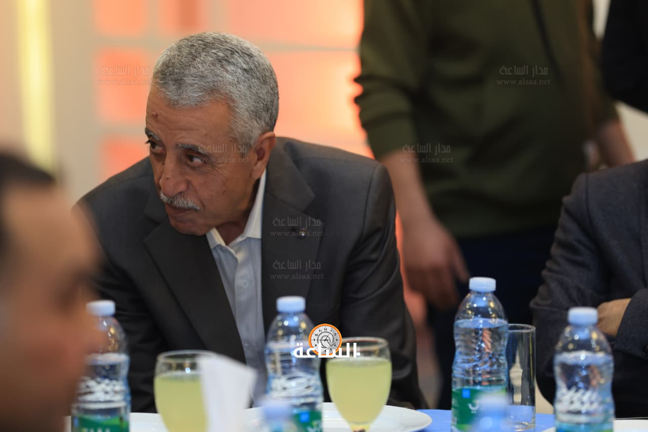 Madar Al-Saa Images 0.7367439582299513