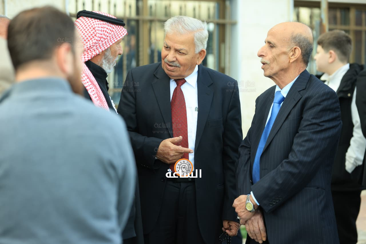 Madar Al-Saa Images 0.04131324602775177