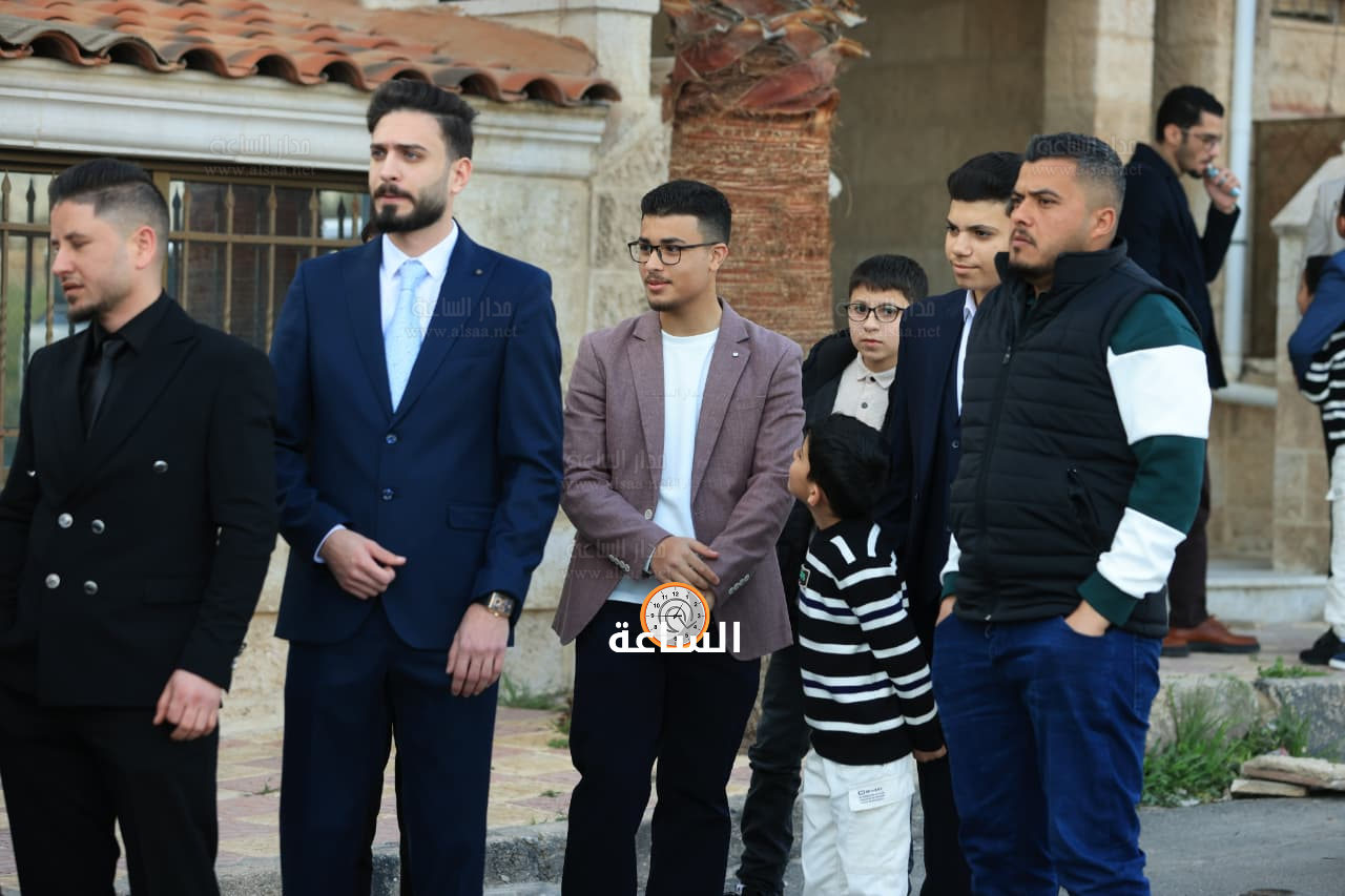 Madar Al-Saa Images 0.4918917250286411