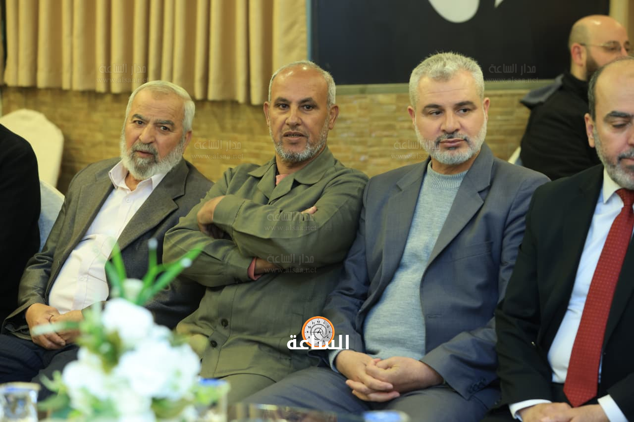 Madar Al-Saa Images 0.6860432659295181