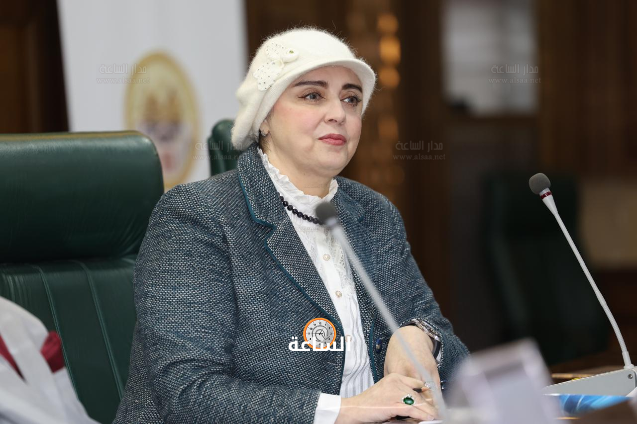 Madar Al-Saa Images 0.8438575619048819