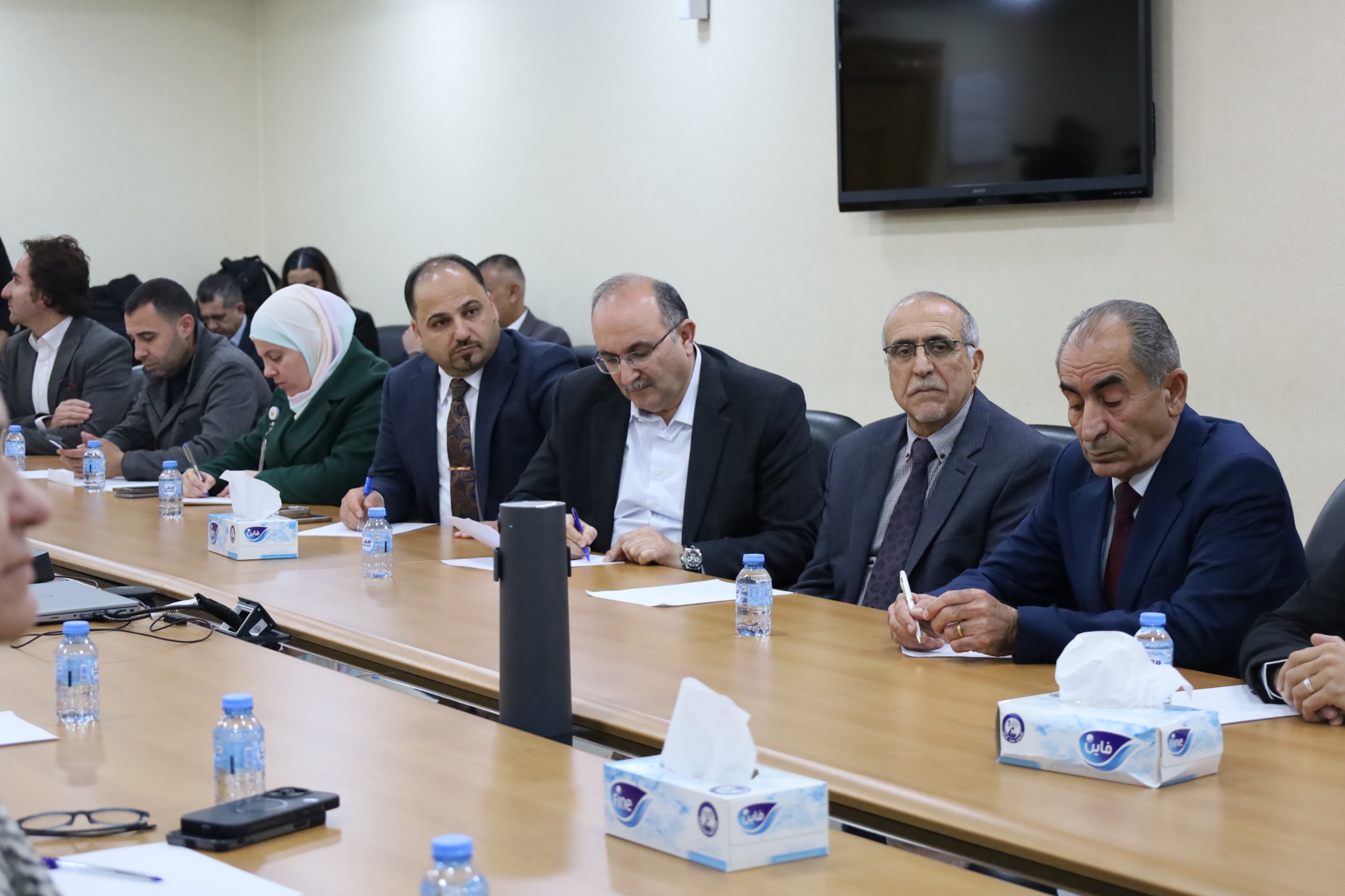 Madar Al-Saa Images 0.6351729878872069