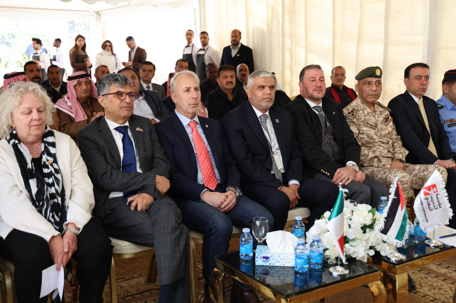 Madar Al-Saa Images 0.43106325133247725