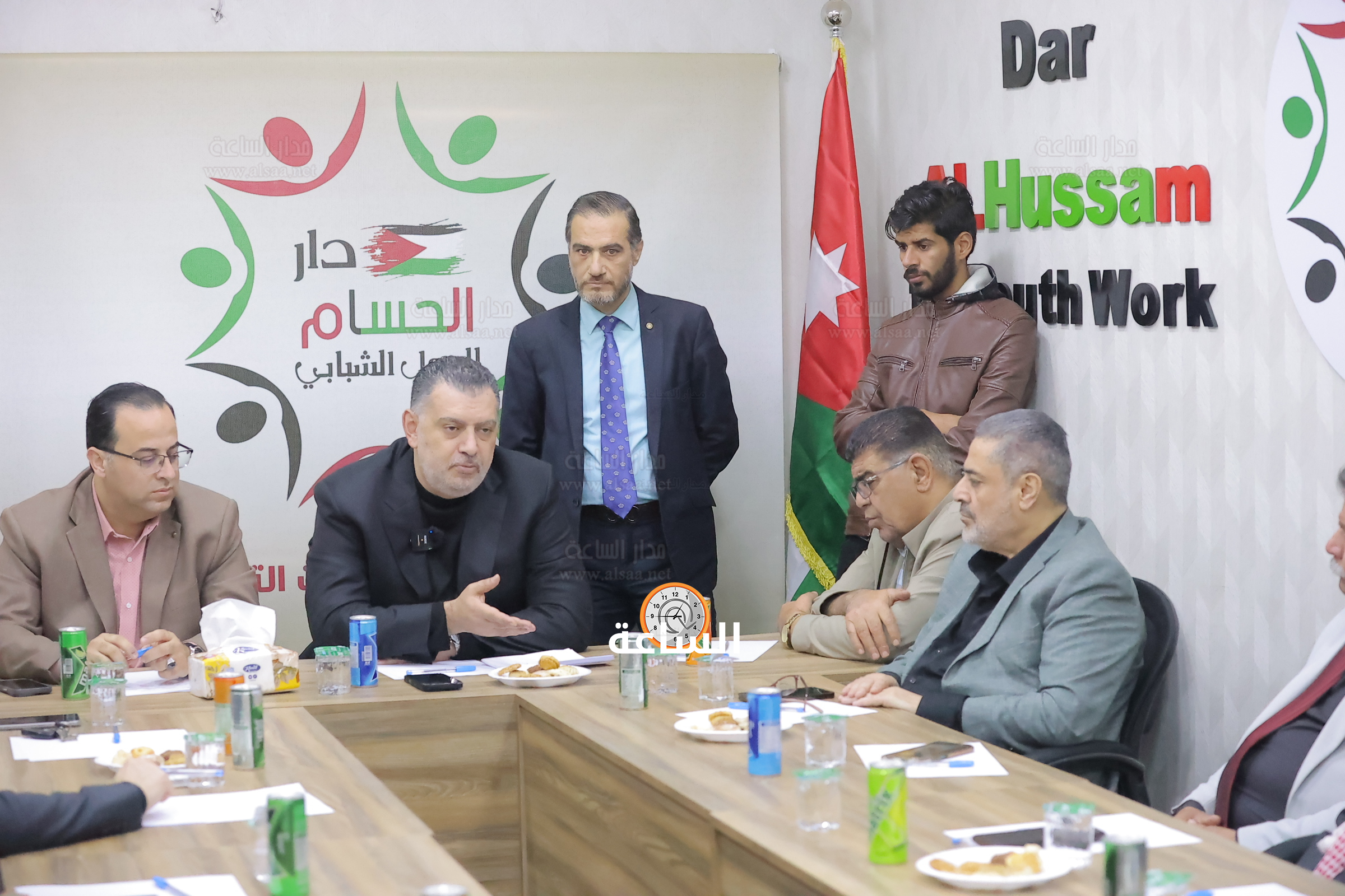 Madar Al-Saa Images 0.10875864781240363