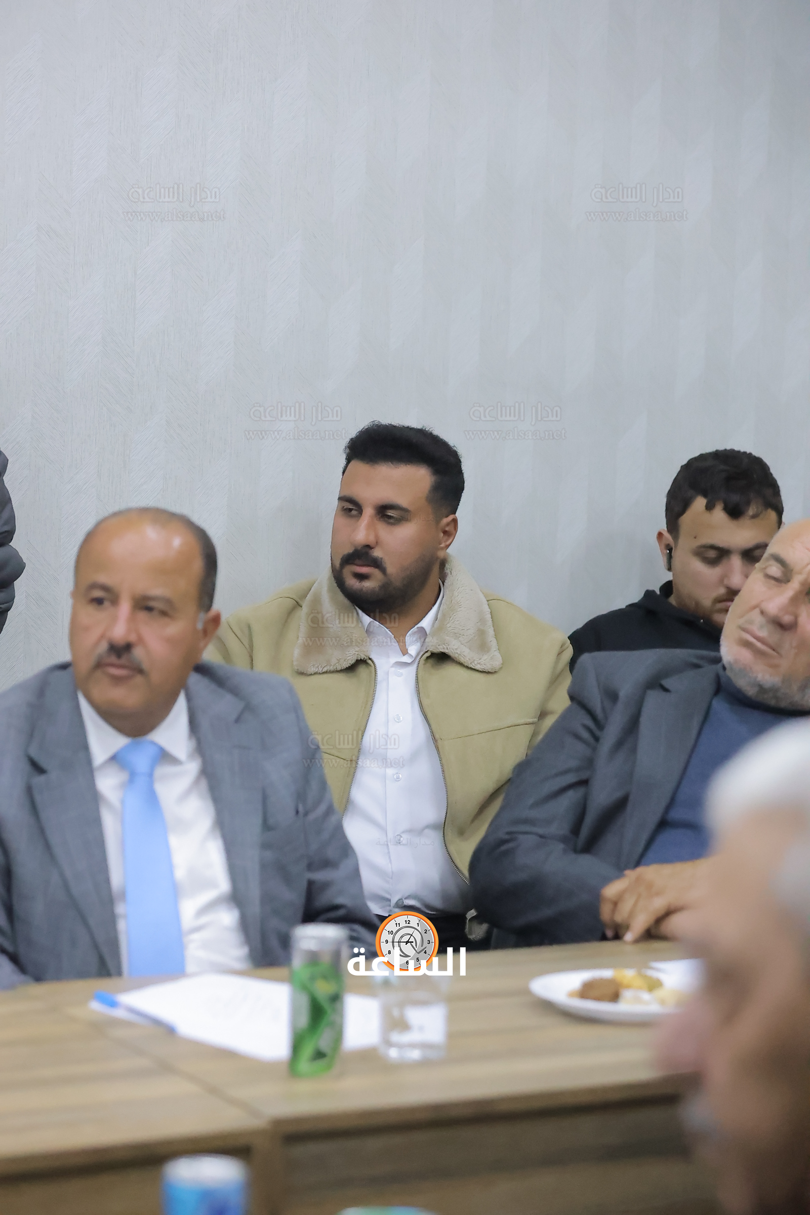 Madar Al-Saa Images 0.03355092881272881