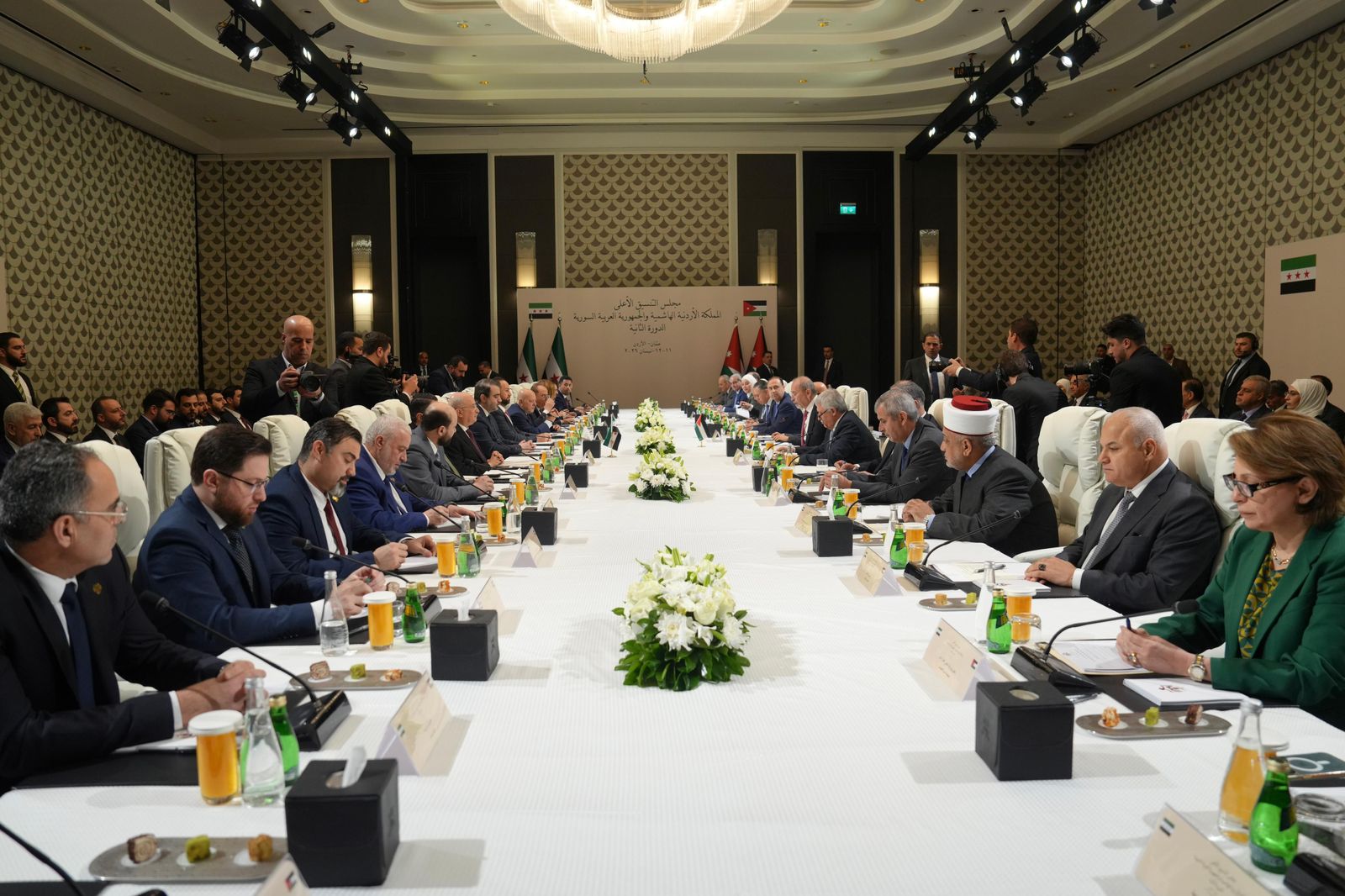 Madar Al-Saa Images 0.7484336495733492