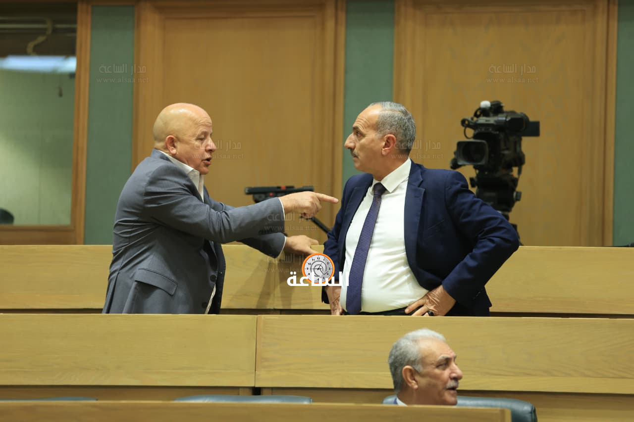 Madar Al-Saa Images 0.7461084494656858