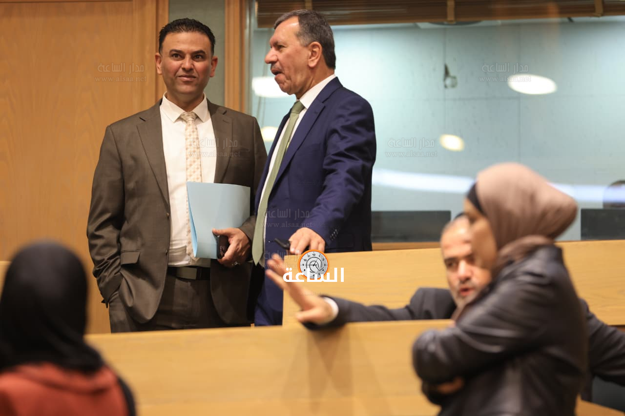 Madar Al-Saa Images 0.2285599832888089