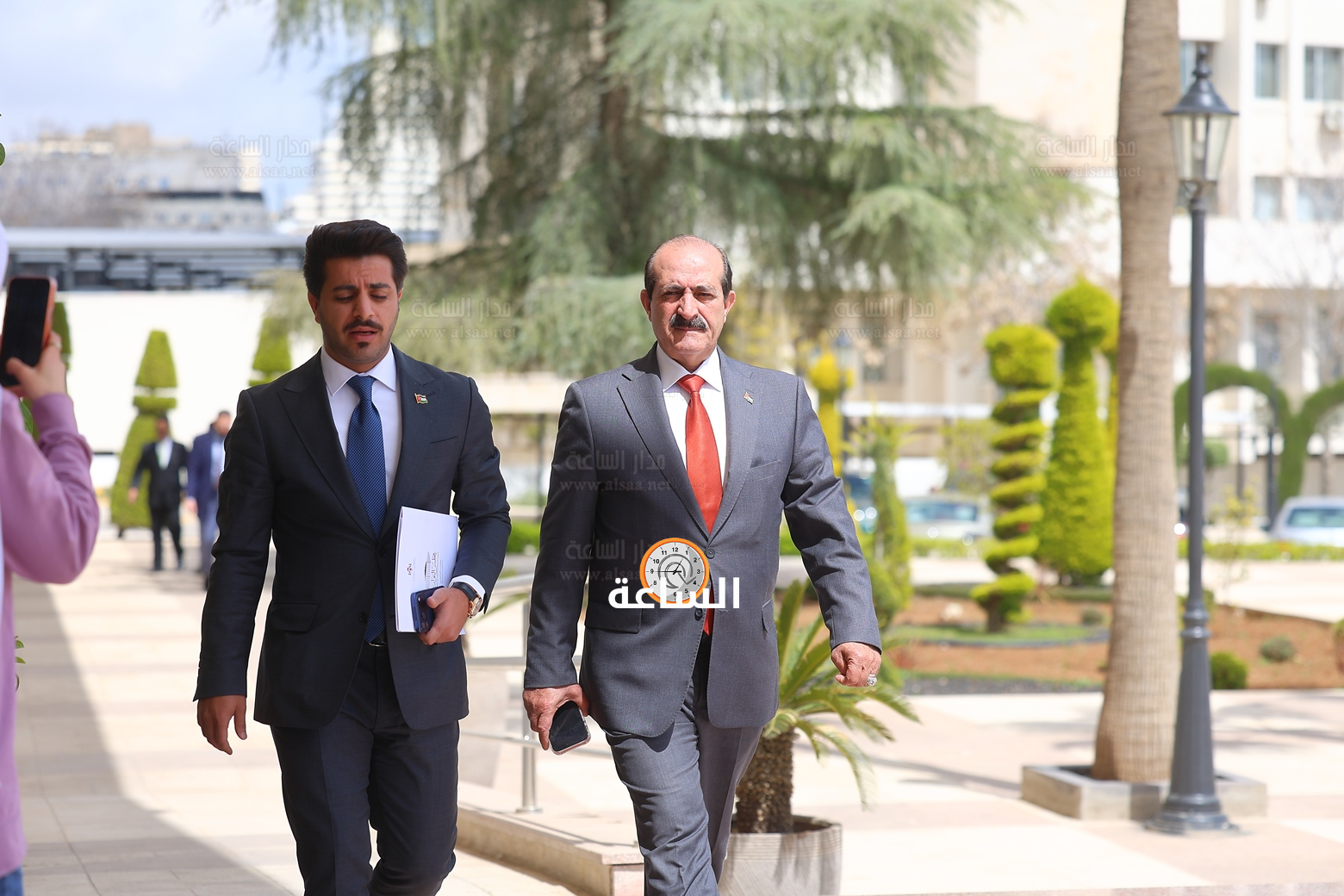 Madar Al-Saa Images 0.8578420384844563