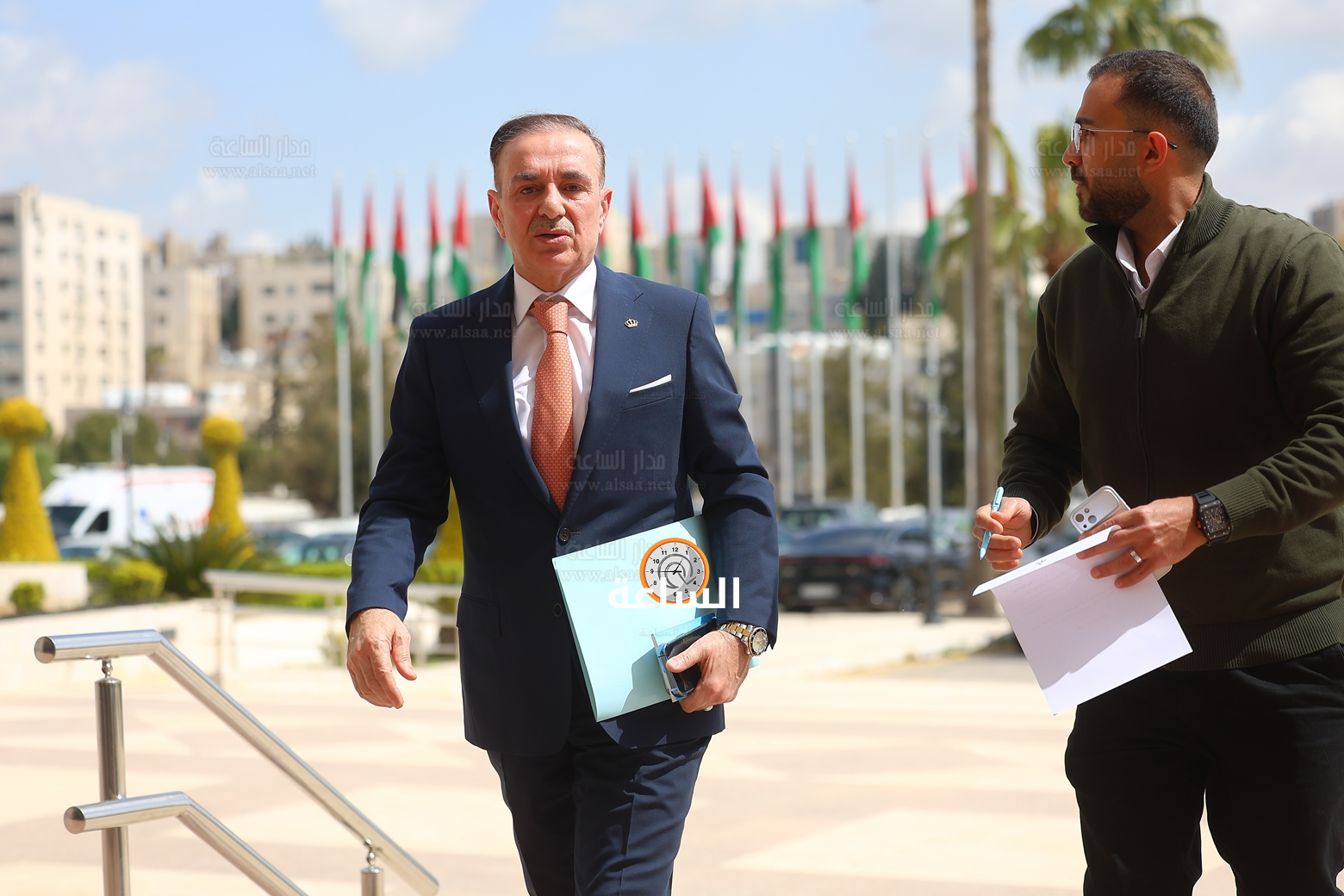 Madar Al-Saa Images 0.9691723393768251