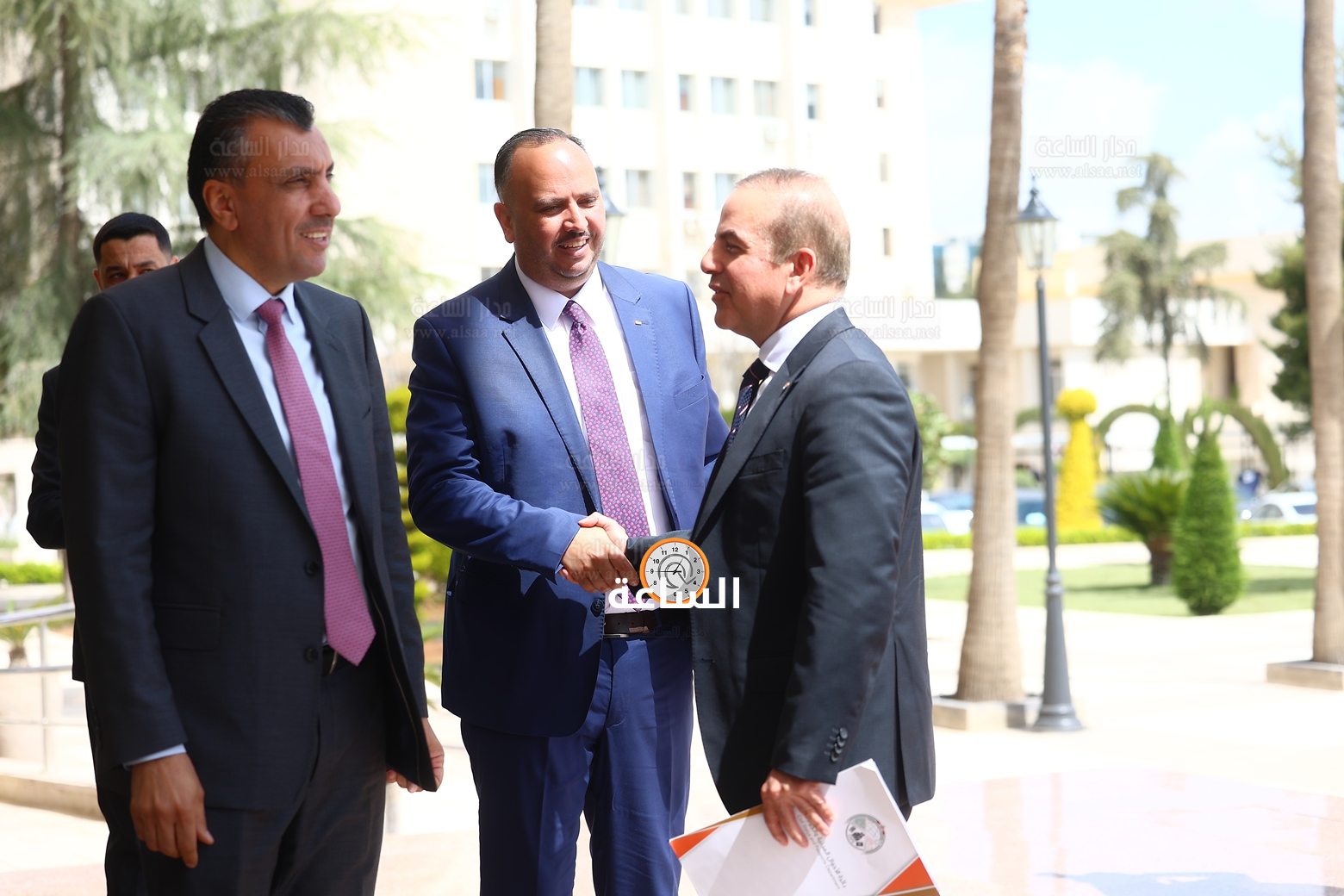 Madar Al-Saa Images 0.8611631678167481