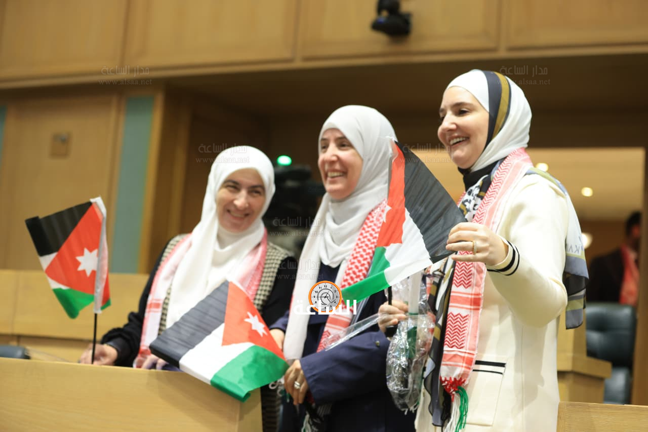 Madar Al-Saa Images 0.014640348395731473