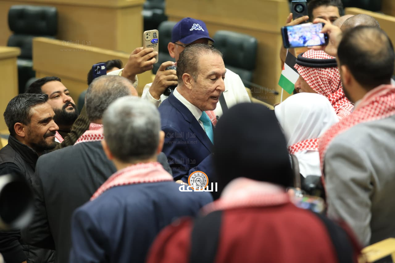 Madar Al-Saa Images 0.1059116132620701