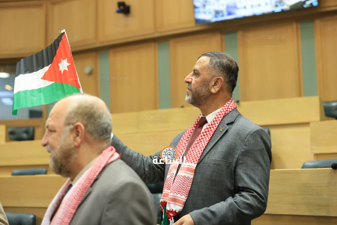 Madar Al-Saa Images 0.4103183130610135