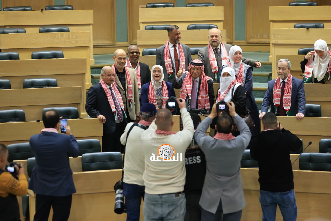 Madar Al-Saa Images 0.804683989733997