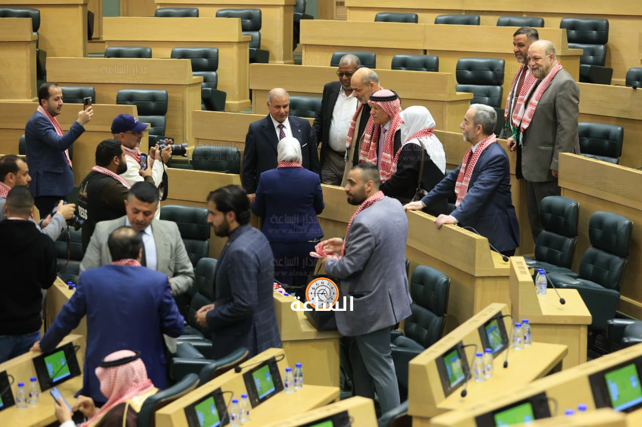 Madar Al-Saa Images 0.1778460955127218