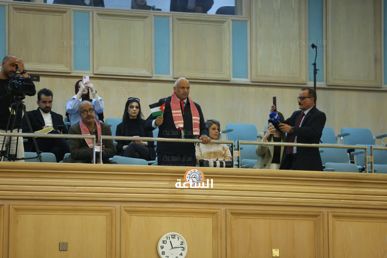 Madar Al-Saa Images 0.7632686416306508