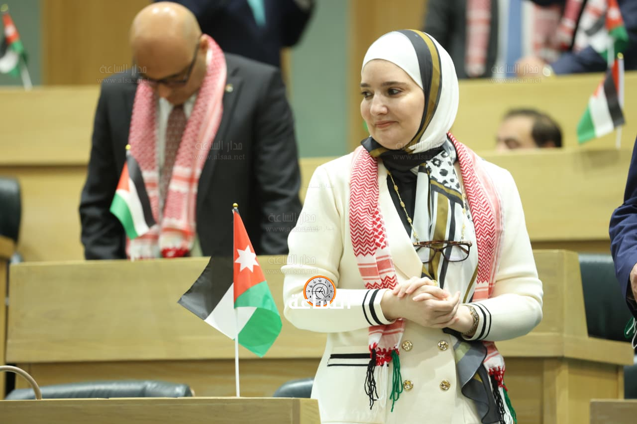 Madar Al-Saa Images 0.39354444103371