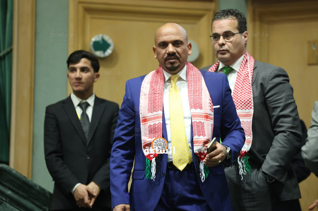 Madar Al-Saa Images 0.9854916302832835