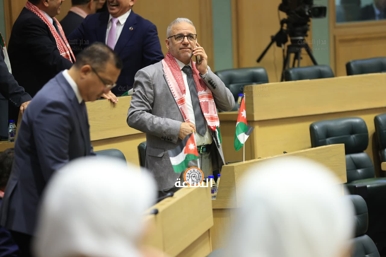 Madar Al-Saa Images 0.8317889600397239