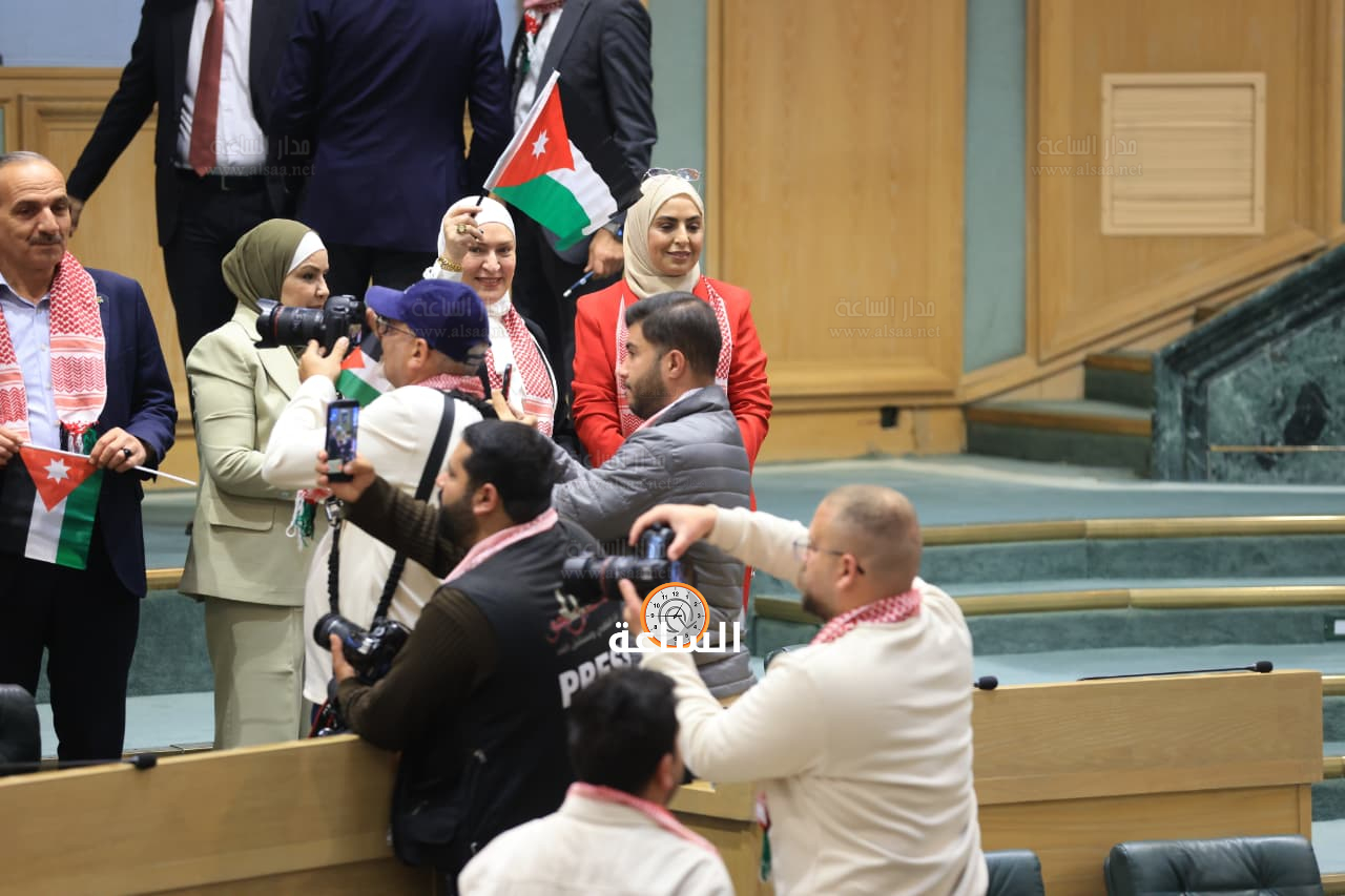 Madar Al-Saa Images 0.10658369641920873