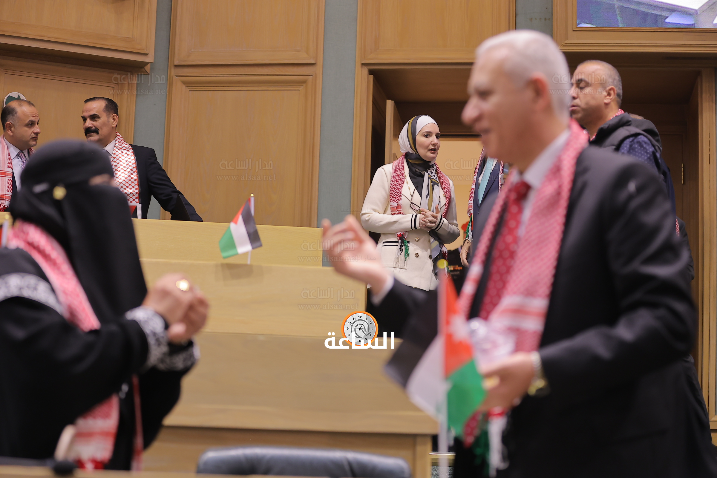 Madar Al-Saa Images 0.17590921969054985