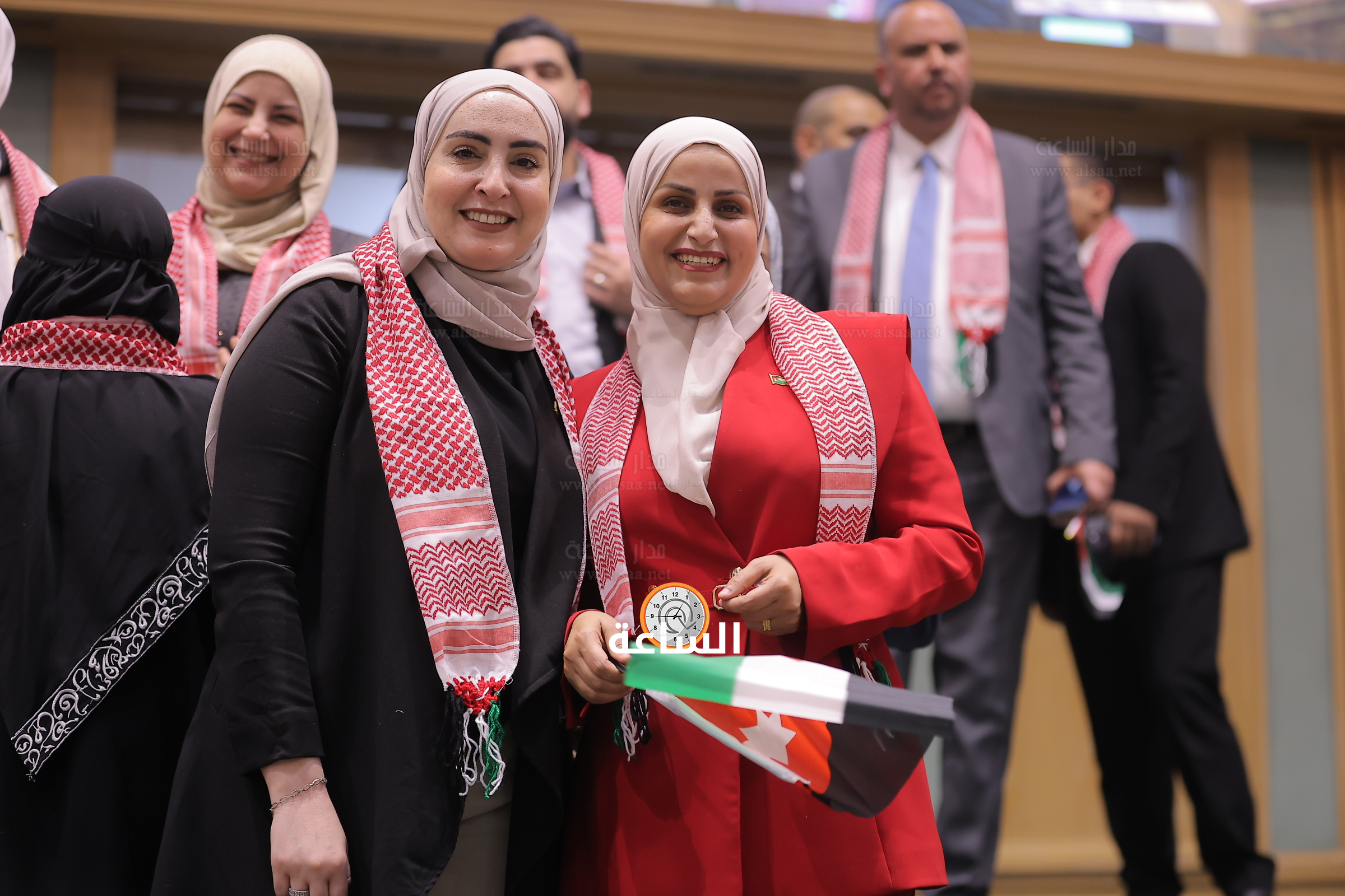 Madar Al-Saa Images 0.5816854499190334