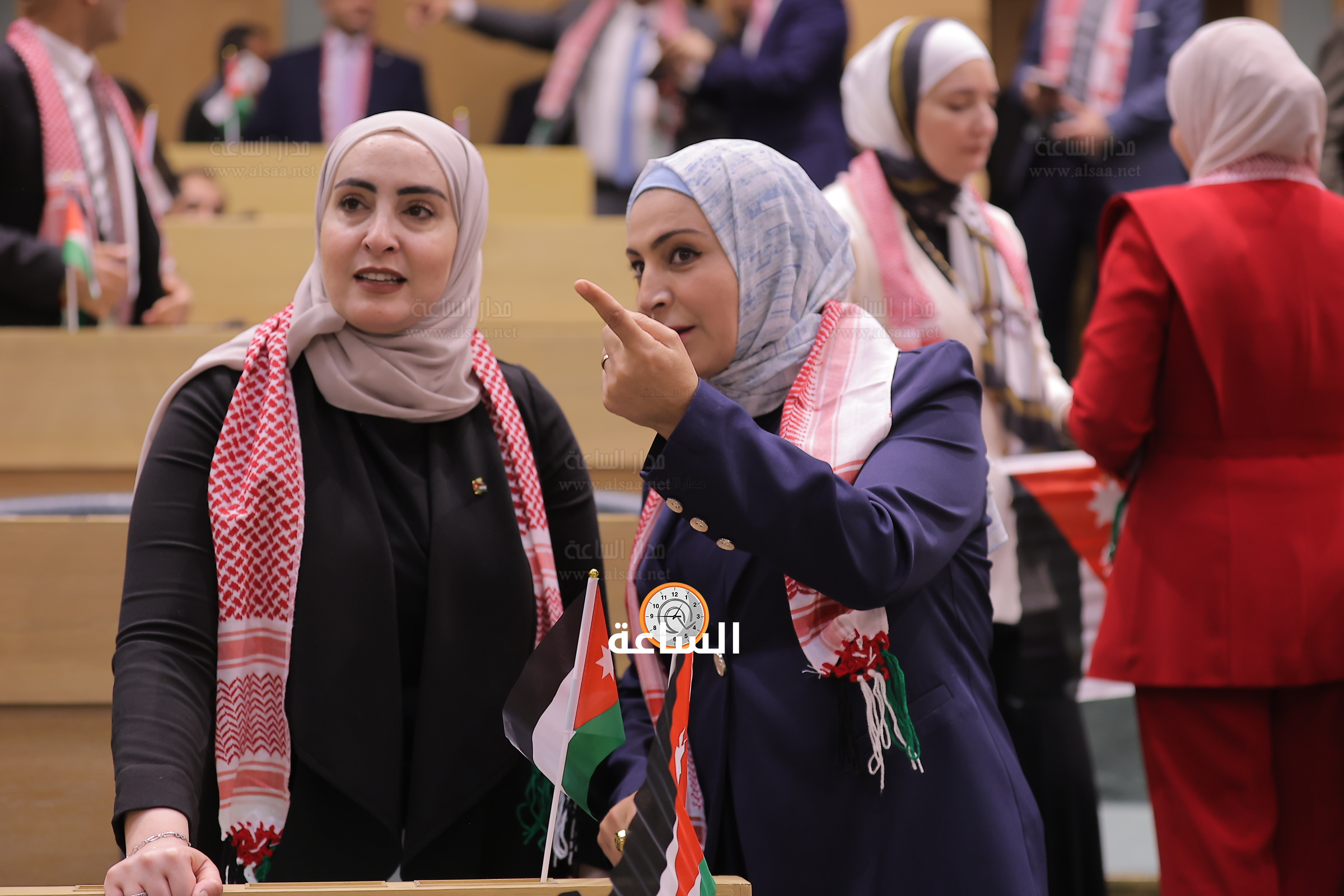 Madar Al-Saa Images 0.8985738834522514