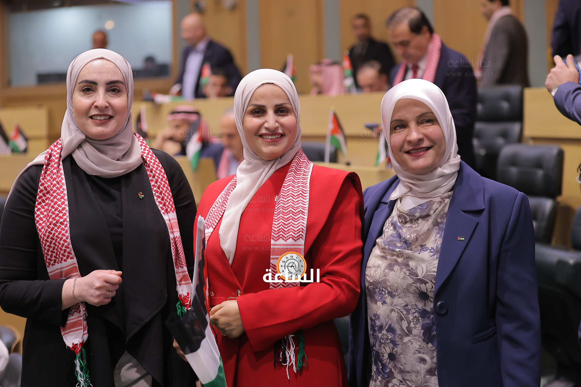 Madar Al-Saa Images 0.8130597360457165