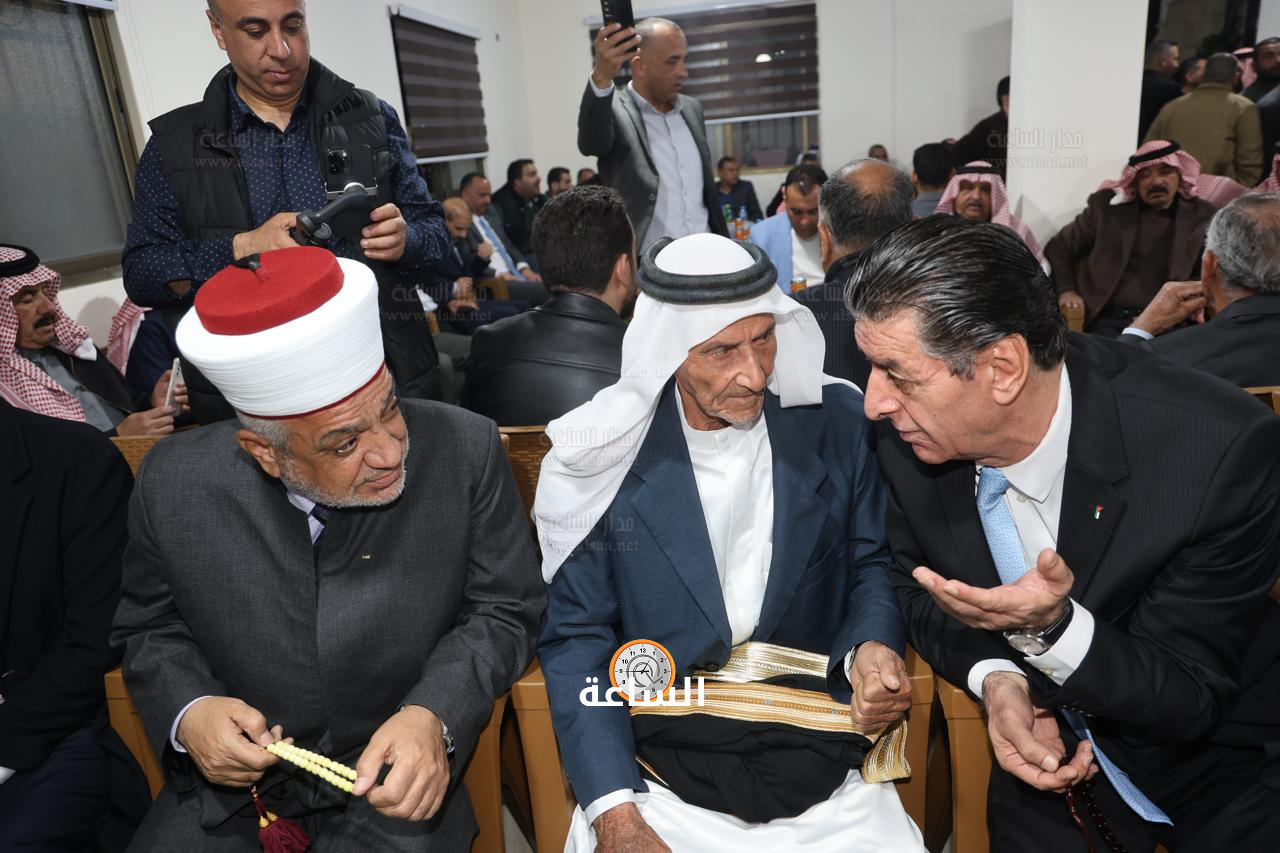 Madar Al-Saa Images 0.7350583624837062