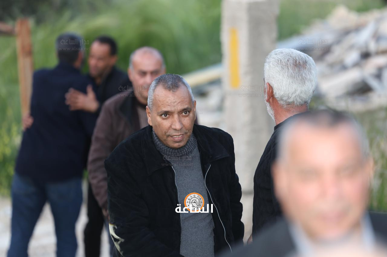 Madar Al-Saa Images 0.3159024397382716