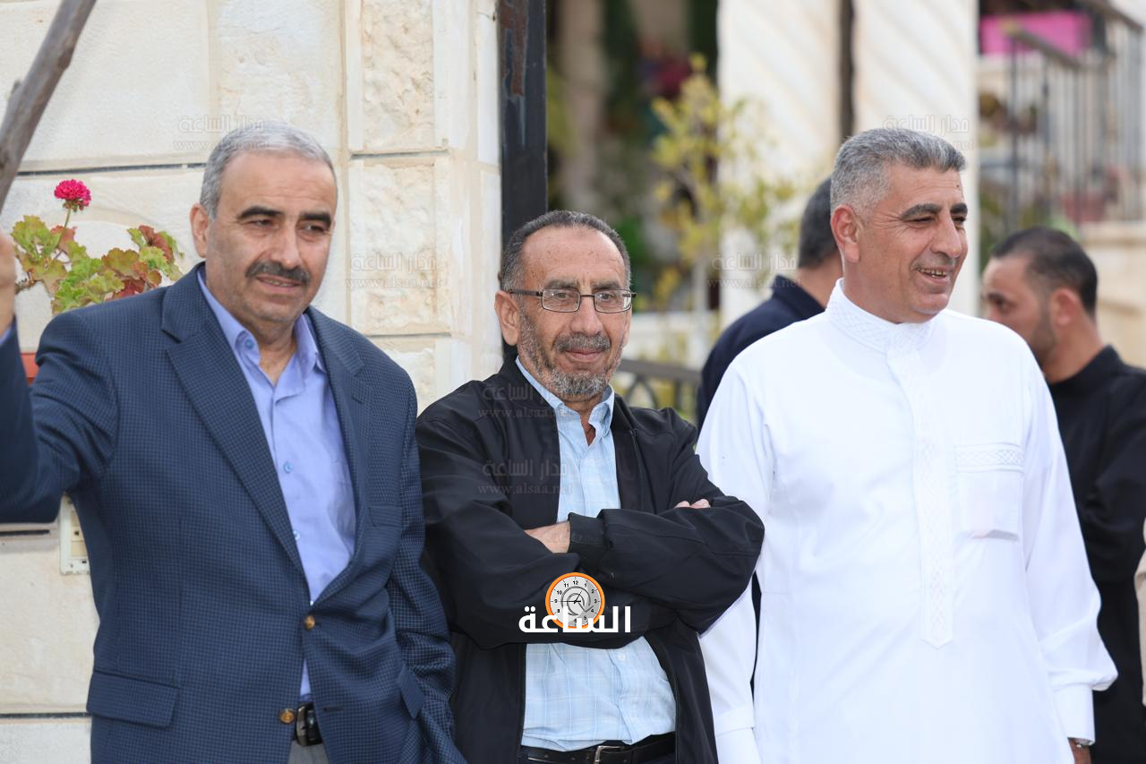 Madar Al-Saa Images 0.09530086353524736