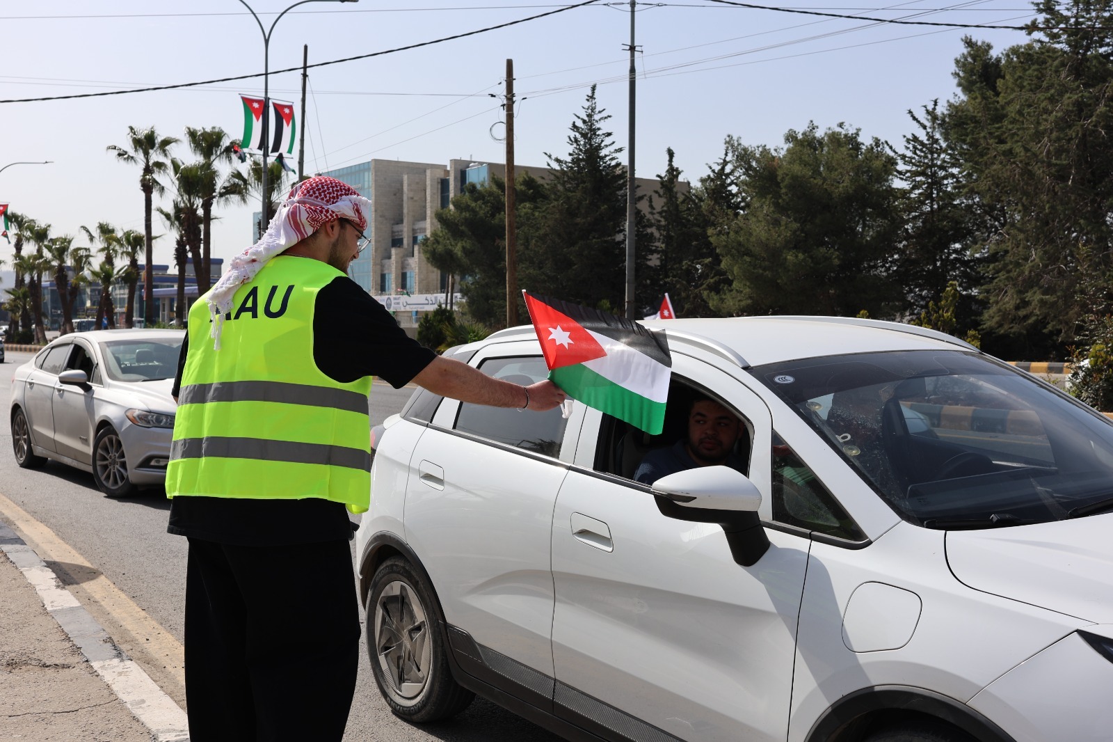 Madar Al-Saa Images 0.12099152429772975