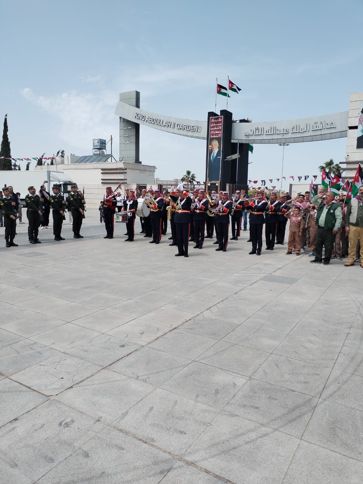 Madar Al-Saa Images 0.661820631434159