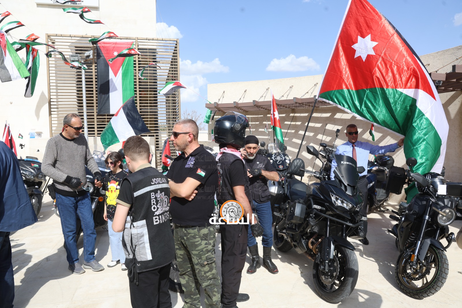 Madar Al-Saa Images 0.9520166610361902